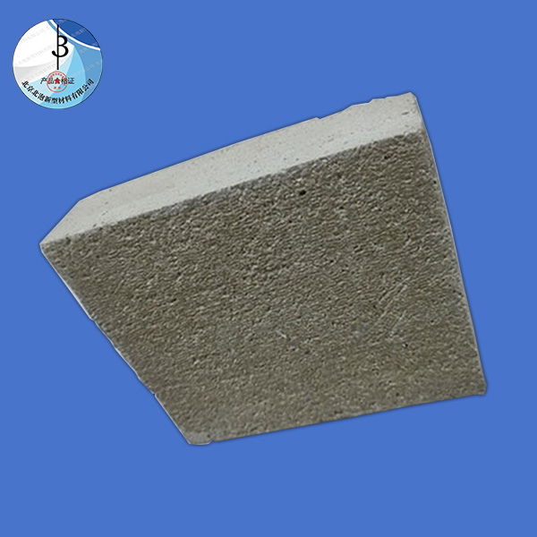 氣凝膠復(fù)合板(專(zhuān)利產(chǎn)品：實(shí)用新型專(zhuān)利證書(shū)，專(zhuān)利號(hào)ZL2023 2 1041840.3)